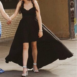 Formal dress only worn 1 time